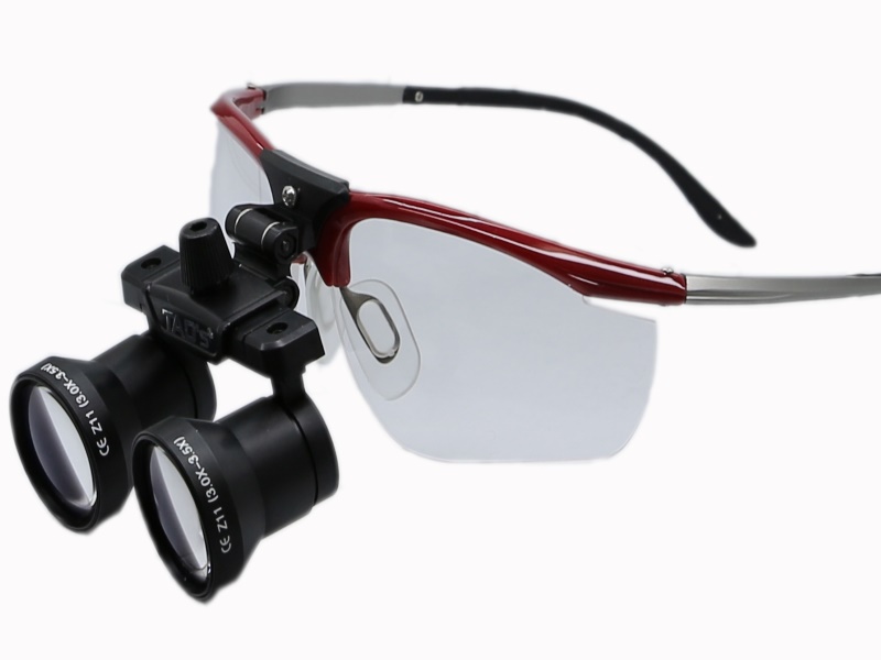 Why Dental Loupes Are Essential For Dentists